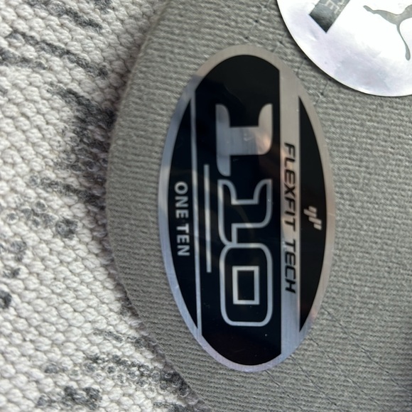 Puma Grey Performance Flexfit 110 Adjustable Golf Cap - Picture 4 of 10